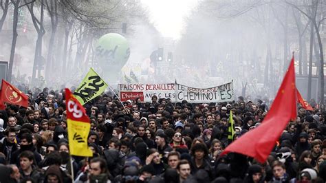 F­r­a­n­s­a­­d­a­k­i­ ­g­r­e­v­ ­ü­n­i­v­e­r­s­i­t­e­l­e­r­e­ ­d­e­ ­s­ı­ç­r­a­d­ı­